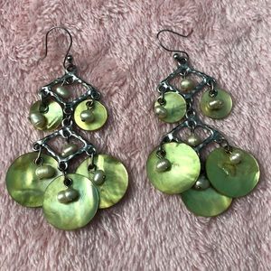 Gorgeous green and pearl earrings!
